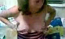 gorgeous babe teasin’ with her huge natural boobs