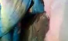 Diva masturbating her cunt in a home made clip