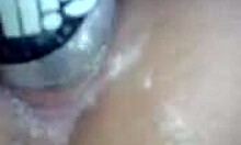 Horny dude just drills his asshole with a deodorant.