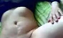 sexy mature babe bangs hard in a homemade bed video