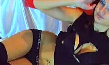 alicia shows outfits on webcam 😊