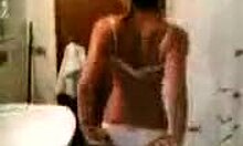 Teen Babe Dancing Seductively in Amateur Clip