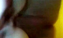 amateur clip hints at intense action with plump juicy lips