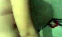 Amateur Hottie Shaves Her Wet Twat In The Bath, Feeling So Clean!