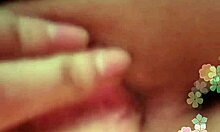 Wow, check this Indian teen’s shaved ass during live massage broadcast!