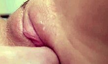 Hot Pornstar Flashes Tiny Physique