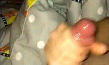 Watch this german teen couple give a handjob?