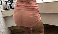 Takes advantage of big ass girlfriend then club action