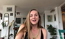 Does sexy sarah finger herself?