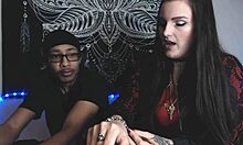 كامغيرل فلوغ 6: سيدة مطعونة صدر كبير أليس أموري تسيطر على عبد ذكر في خيانة حقيقية