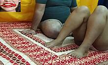 Indian Wife Gets Hot By Husband, Desi Wife Enjoys Fingering.