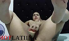 me masturbo frente a mi vecino con dildo en medellin colombia?