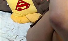 asian hottie spreads her legs