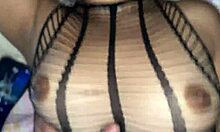 Rica Morena Abre Sus Piernas Para Mi