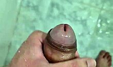 i'm dotado novinho playing in the bath with cute exotic vibes