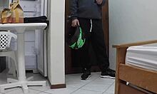 The delivery moto boy got a blowjob from the latina amateur.