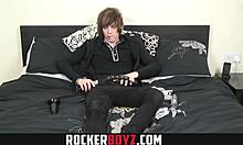 Rocker Boyz - emo twink, wanna see me fuck my ass?