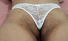 Beautiful Novinha Teases In Lingerie