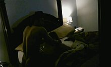 La estudiante de derecho seduce con artes