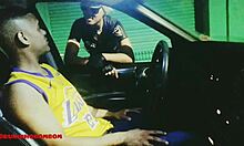 Policial Feminina Fazendo Sexo Dentro Do Carro