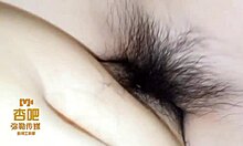 Ung asiatisk pige kneppet hårdt i quickie