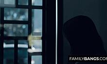 FamilyBangs - Stepdaughter Liv Wild Surprises Stepmom Jaclyn Taylor