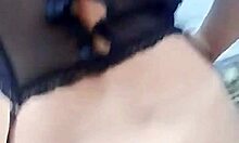 hot teen shows pussy and video leaks!