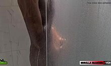 meu vizinho veio tomar banho em casa e n�o resisti aquela rola imensa - caioziikabr