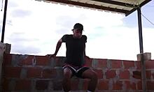 provocando novio para follar al aire libre despues de ejercicio