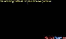 Wow, this real newbie is riding the nerd's dick for the first time!