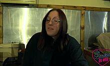 lily une jeune coquine qui adore le sexe