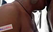 Shemale Sucks And Gets Sucked In Transsexual Oral