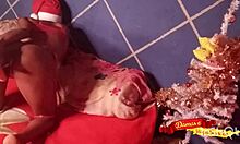 Papai Noel Fodendo Em Noite De Natal Com Tits Grandes Naturais