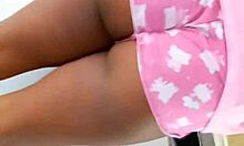 marido no bar, aproveitei pra foder a vizinha latina gostosa