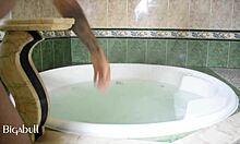 hey, wanna join us for a delicious relaxing jacuzzi with hot vibes?