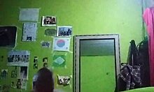 Watch this cute gay guy cumming hard! So adorable! 😍