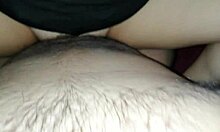 Arriba de mi muy sensual en escena casera