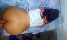 Que divino el culo de mi hijastra mucho mejor que el de su madre y m�s perra y sumisa