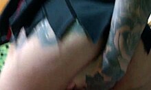 Roqueira Emo Gotica Tatuada Dan�ando Funk E Sendo A Pelo Bluezao Youtuber