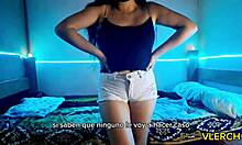 presentandome como la chica de los hoteles y mostrando un poco