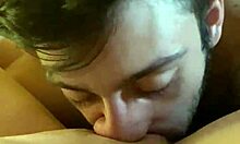 Интенсивно лижу чилийскую киску