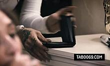 Üvey kız kardeşlerim etli sikimi paylaşıyor