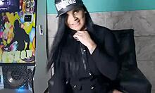 Começou No Strip Tease E Terminou Com Uma Gozada Nos Olhos Inteiro No Red