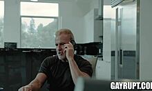 آه، كل كسي ديل سافاج وإريك تشارمينغ، من فضلك!