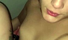 Hey, getting my vagina pounded while greeting followers 😘