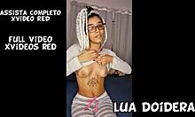 Lua doidera brincando sozinha em casa ate gozar com brinquedinho novo