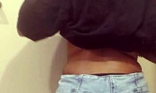 naej ae seduces u with a strip tease before she squirts 😏