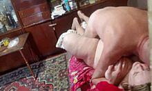 BBW MILF sucks cock passionately 😍