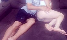 meio-irm�o conta as pintas da meia-irm� ela sente tes�o e rola uma masturba��o simultaneamente at� eles transarem