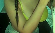 Novinha Swallows Cumshot Like This!